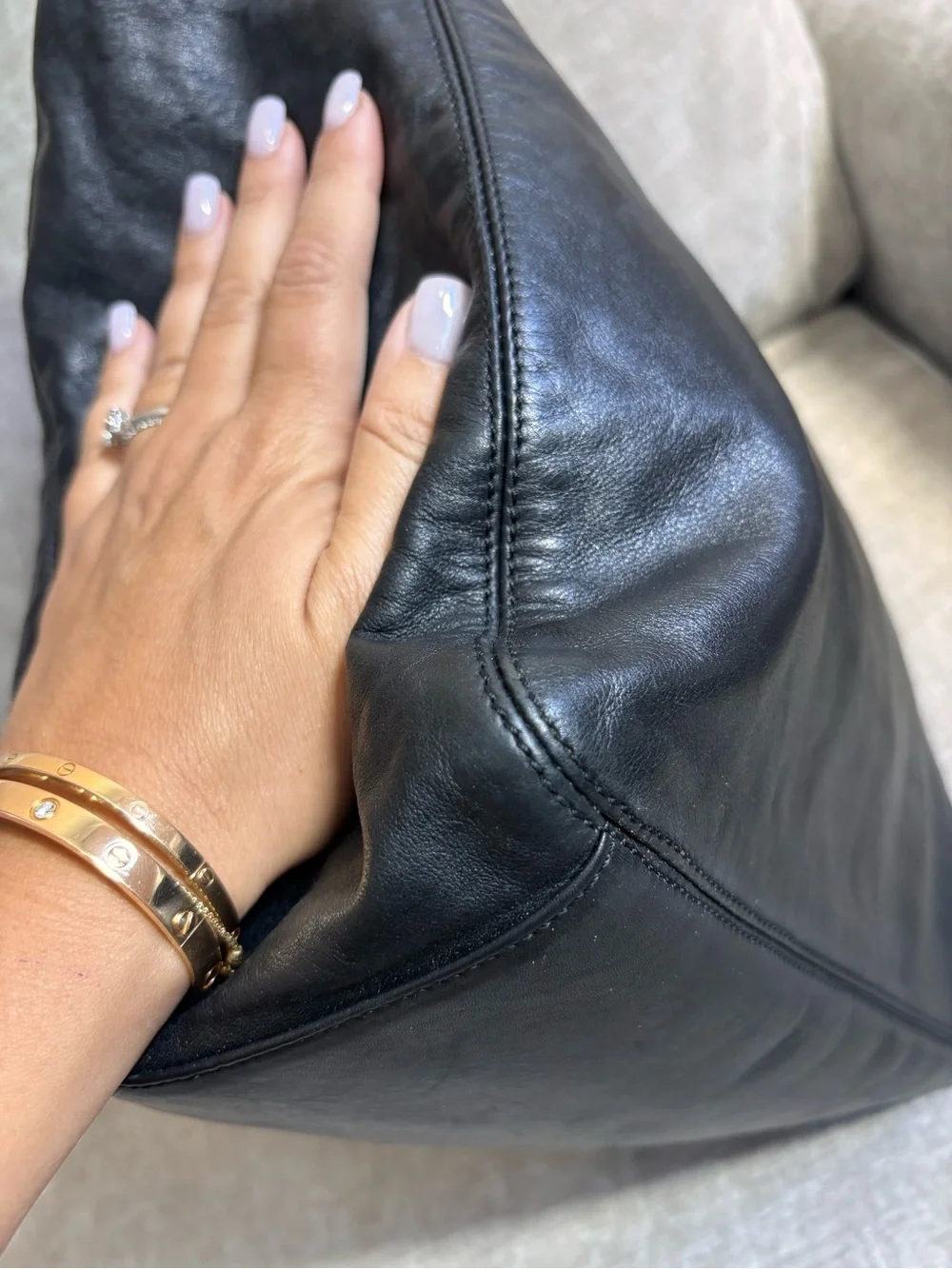 Authentic CHANEL black leather Bekko chain tote